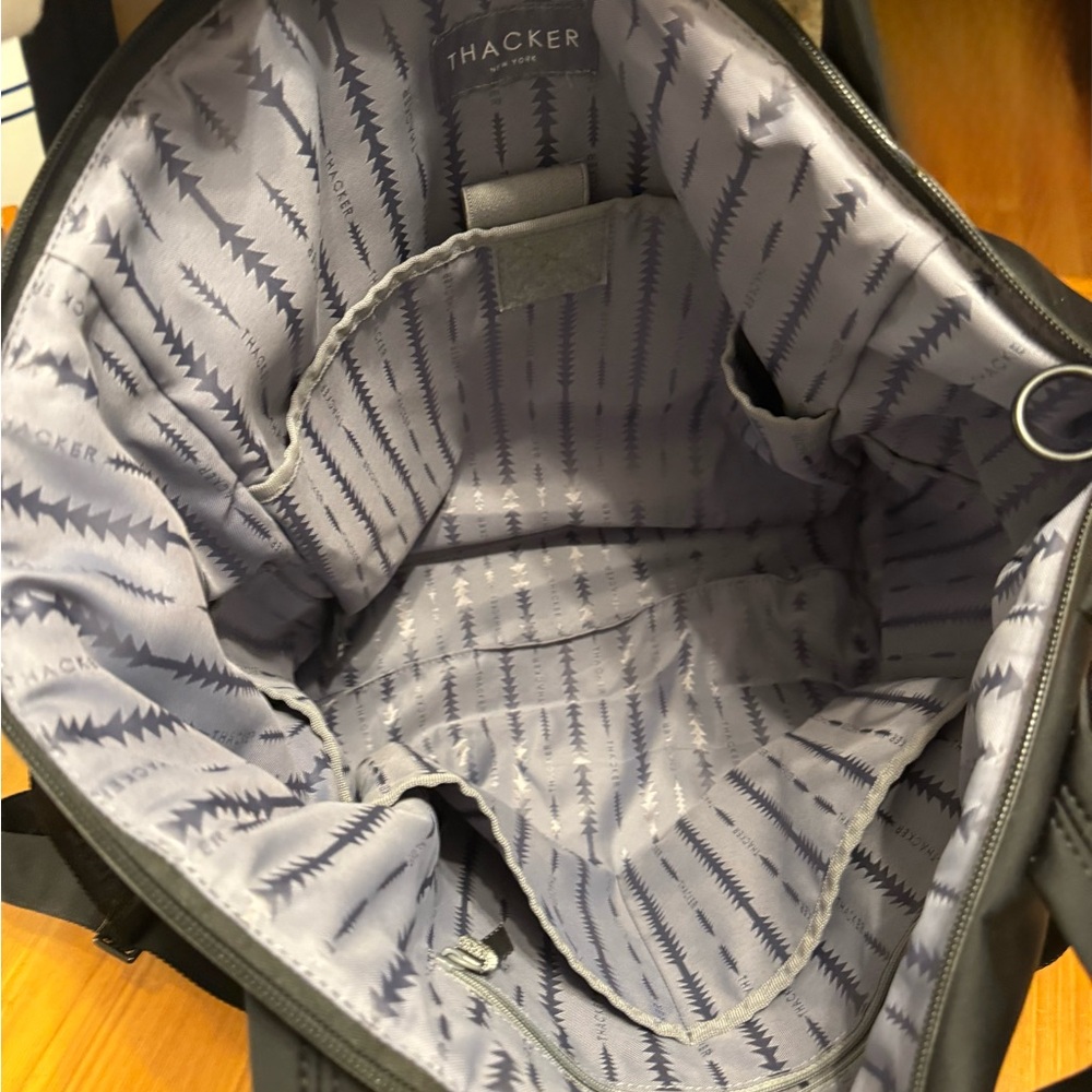 Thacker of New York Cocoon Tote - NWOT - Picture 3 of 5